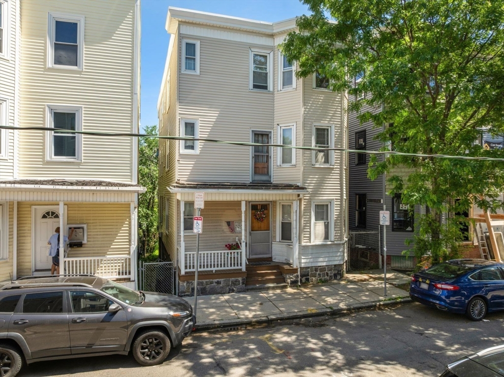 25 Howell Street Boston, MA 02125 - Photo 1 of 31