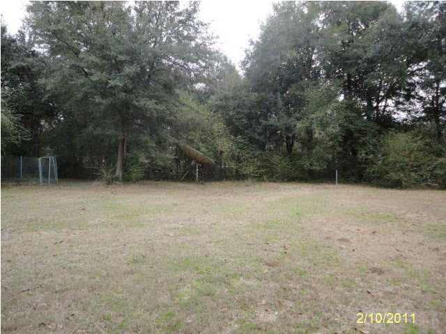7512 Stagecoach Road Pensacola, FL 32526 - Photo 19 of 19 Back yard