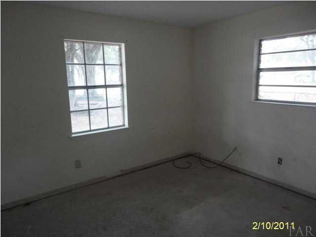 7512 Stagecoach Road Pensacola, FL 32526 - Photo 6 of 19 Master Bedroom