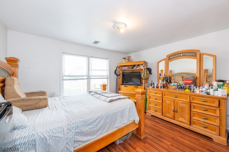 447 South 9th Street Newark, NJ 07103 - Photo 6 of 14