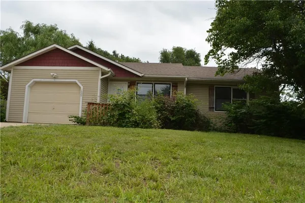 $199,900 | 1524 Savage Street, Eudora, KS 66025