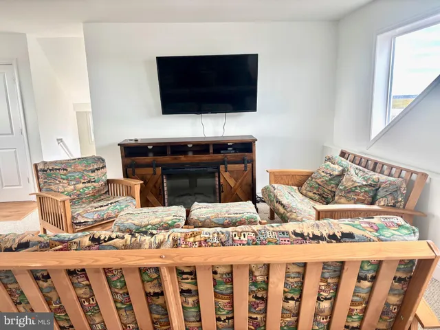 $4,800 | 448 Dock Road, West Creek, NJ 08092