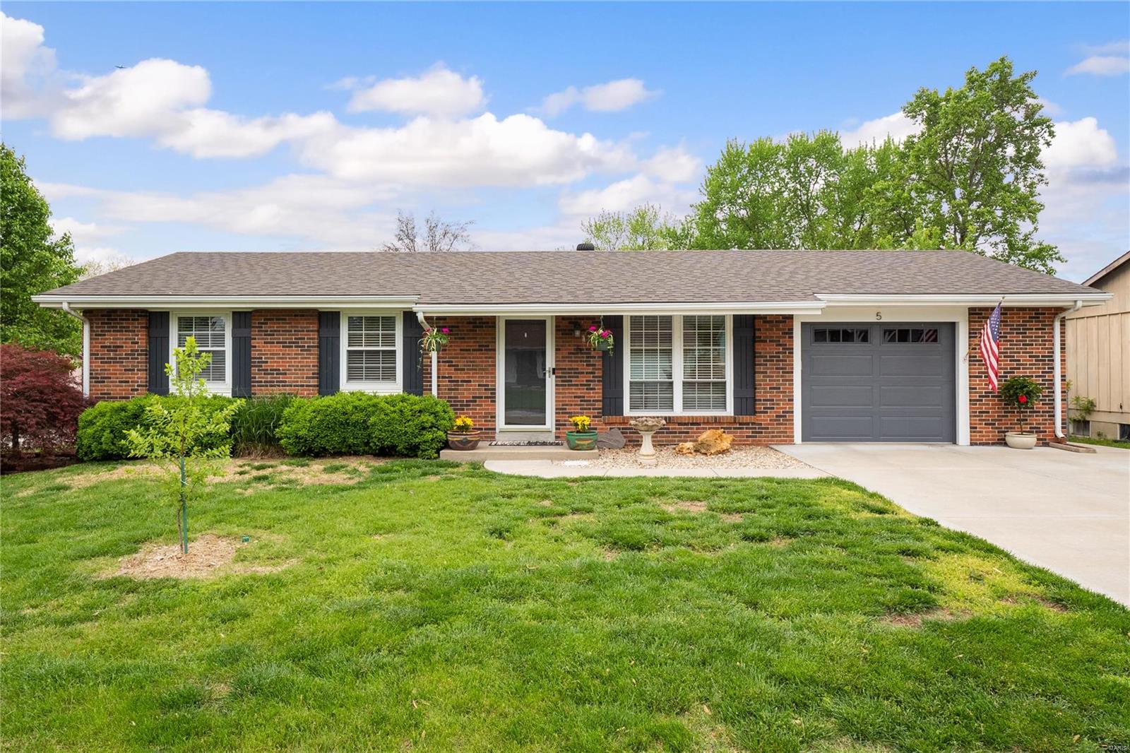 5 Greengage Rd Street St. Peters, MO 63376 - Photo 1 of 33