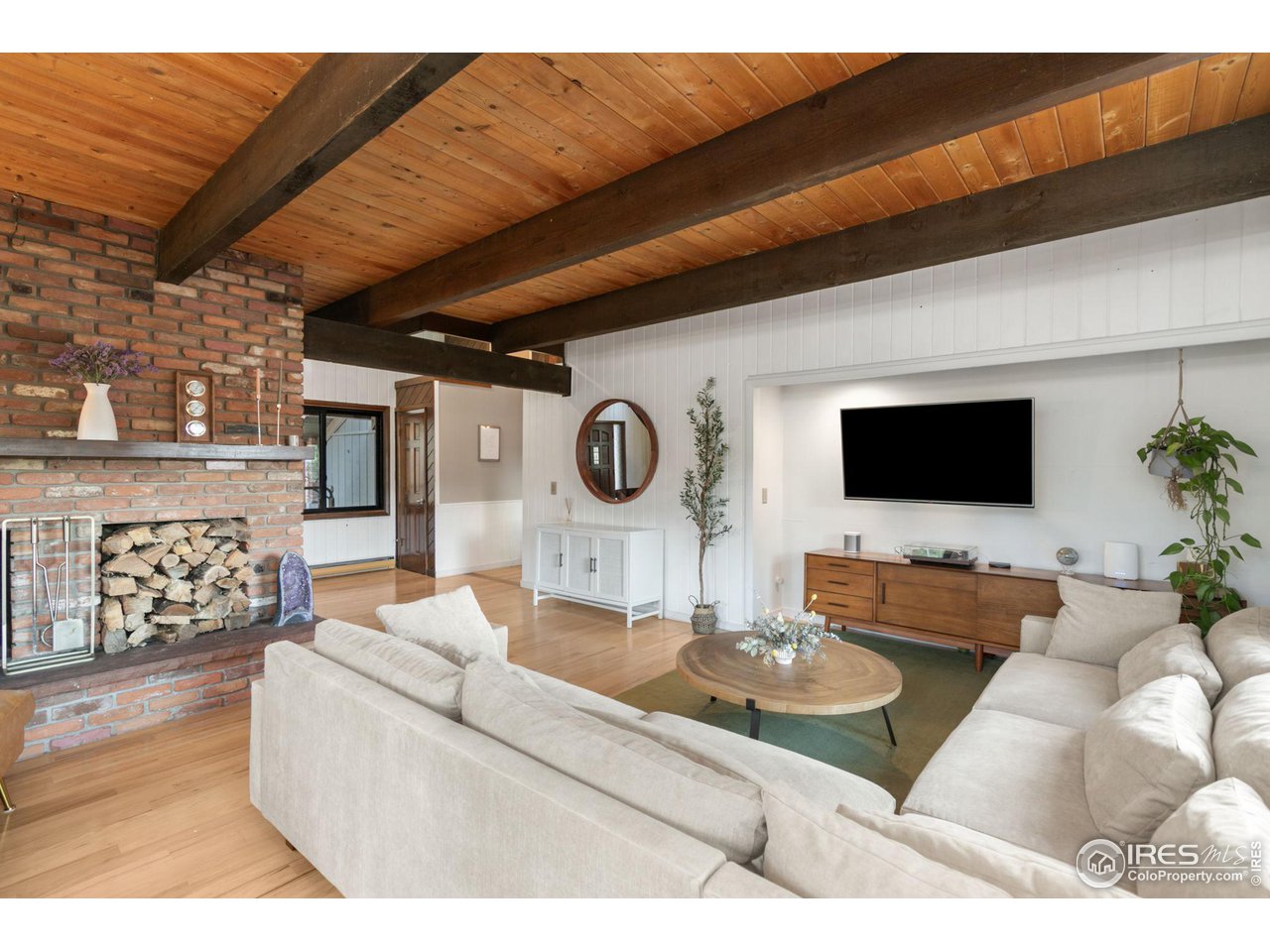 661 Peakview Road Boulder, CO 80302 - Photo 11 of 39 Cozy living rooms do not get any better than this