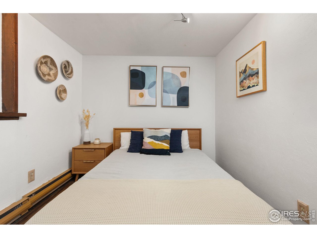 661 Peakview Road Boulder, CO 80302 - Photo 23 of 39 Lower level bedroom #2