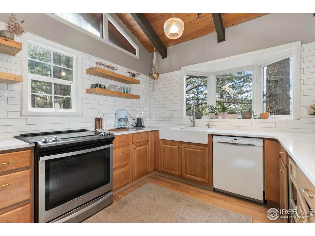 661 Peakview Road Boulder, CO 80302 - Photo 3 of 39 Kitchen updates completed in 2022
