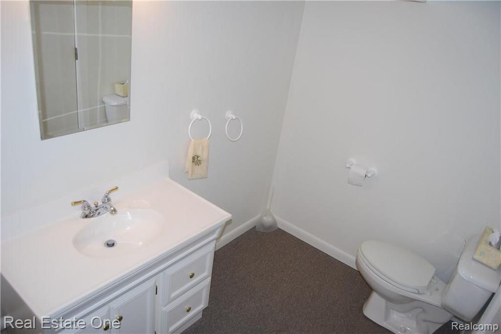 924 Wexford Way, Unit 10 Rochester Hills, MI 48307 - Photo 23 of 25