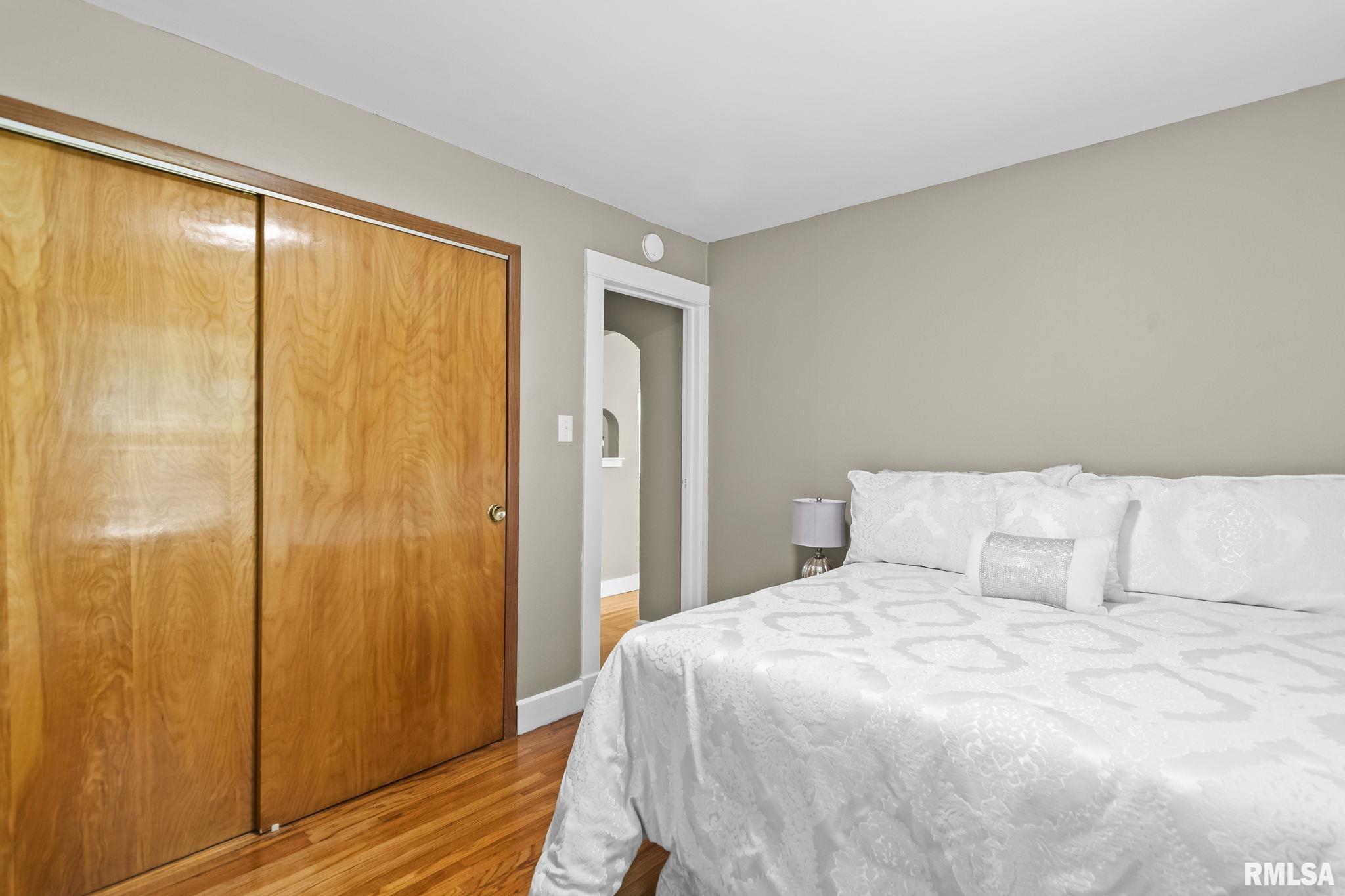 917 Cleveland Avenue Springfield, IL 62704 - Photo 18 of 35
