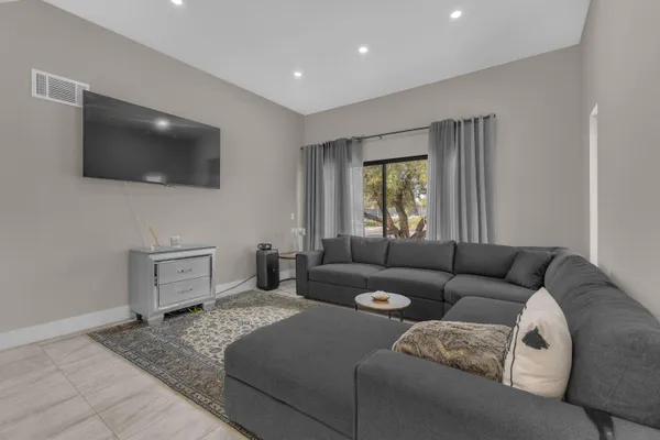 $455,000 | 5803 Los Santos Drive, Unit 19, Palm Springs, CA 92264