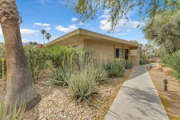 $455,000 | 5803 Los Santos Drive, Unit 19, Palm Springs, CA 92264