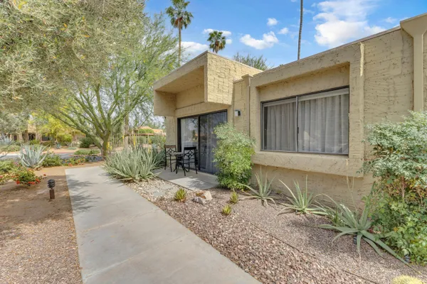$455,000 | 5803 Los Santos Drive, Unit 19, Palm Springs, CA 92264