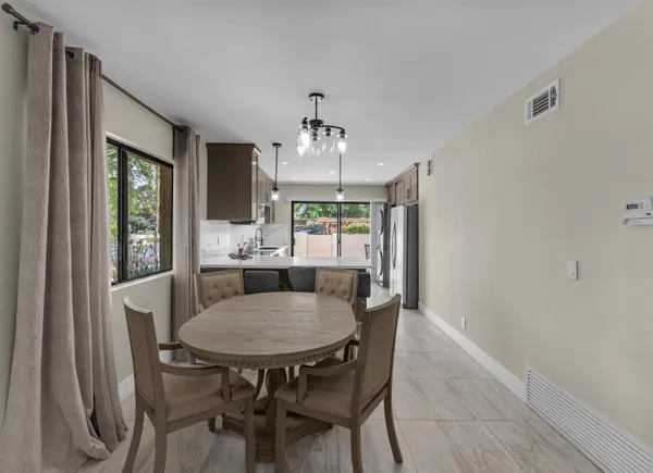 $455,000 | 5803 Los Santos Drive, Unit 19, Palm Springs, CA 92264