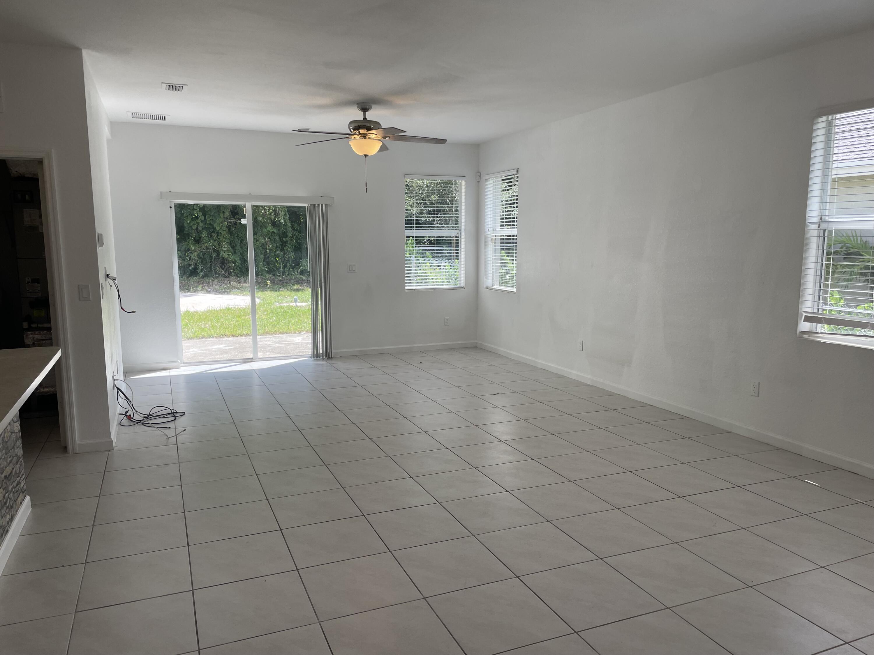 6822 Mitchell Street Jupiter, FL 33458 - Photo 3 of 8 IMG_7956