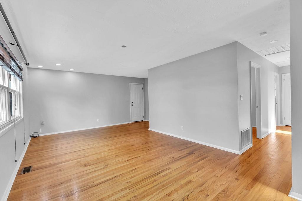 2626 Rochester Avenue Hamilton, OH 45011 - Photo 9 of 42 Gallery Image 9
