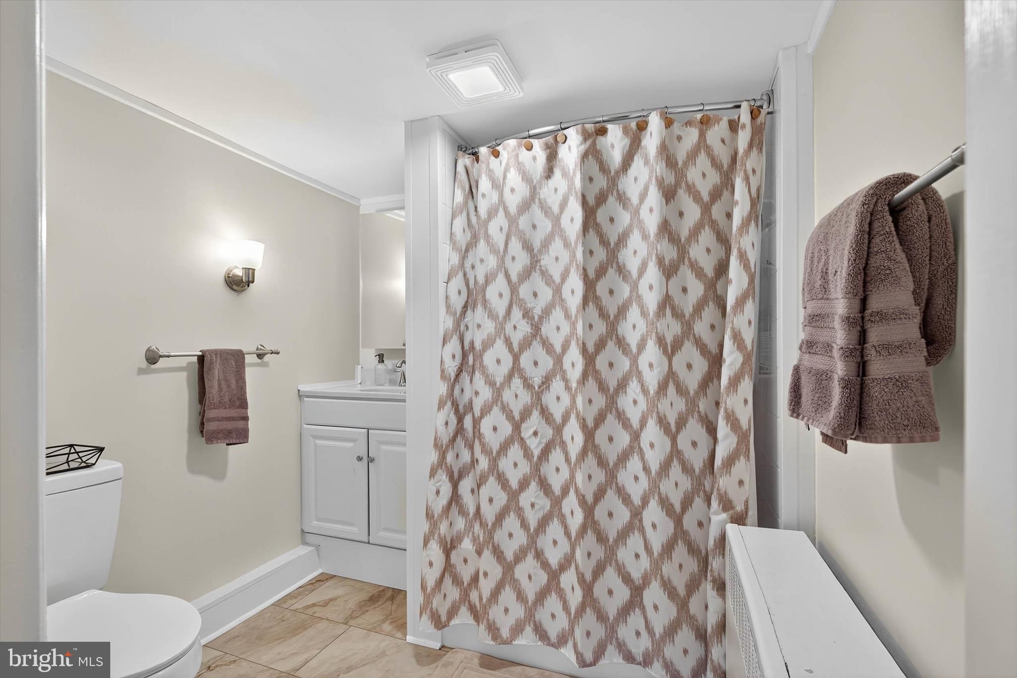 227 Pleasant View Road Hummelstown, PA 17036 - Photo 35 of 80 Updated full bathroom upstairs in the main home.