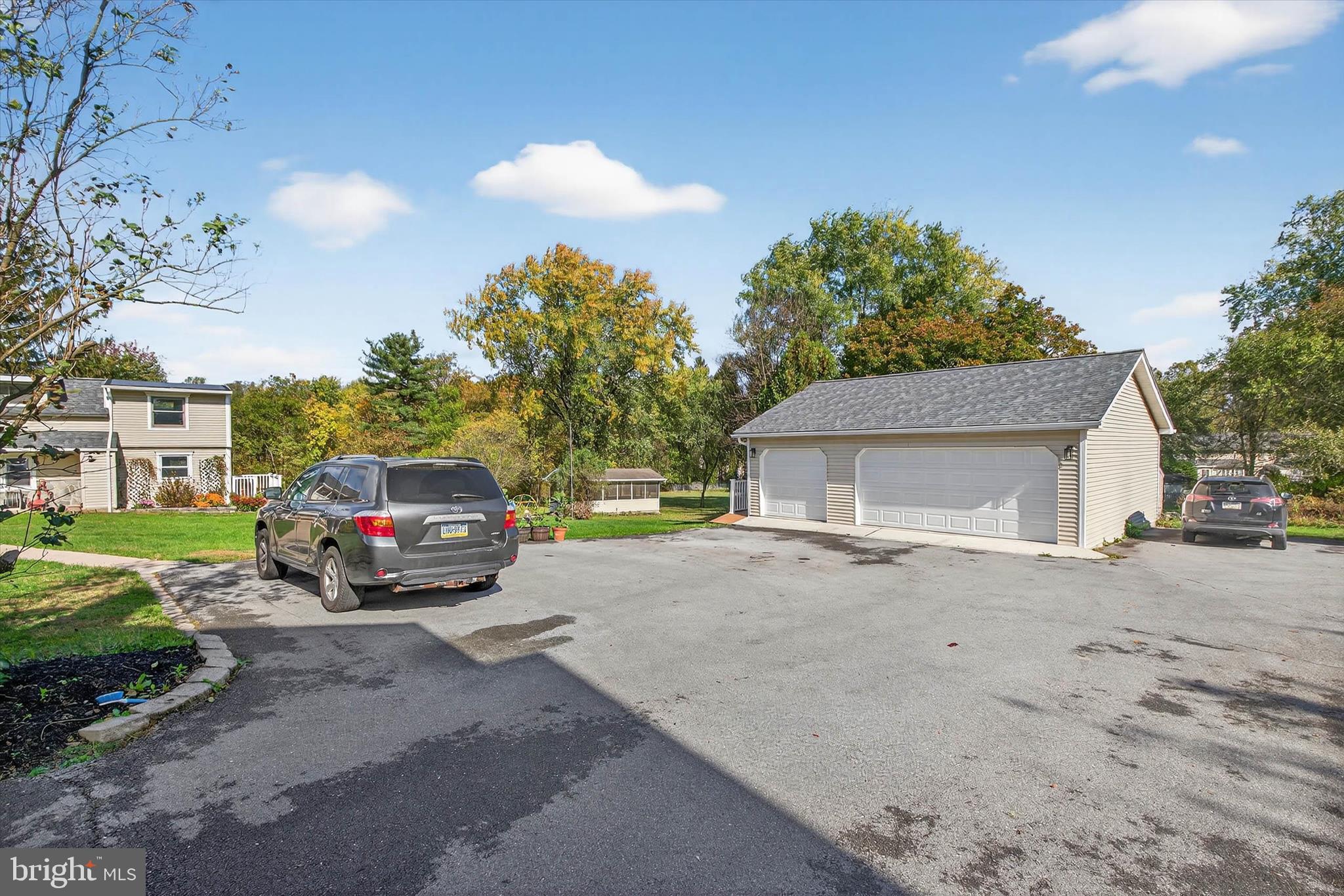227 Pleasant View Road Hummelstown, PA 17036 - Photo 49 of 80 Paved driveway and 3-car detached garage