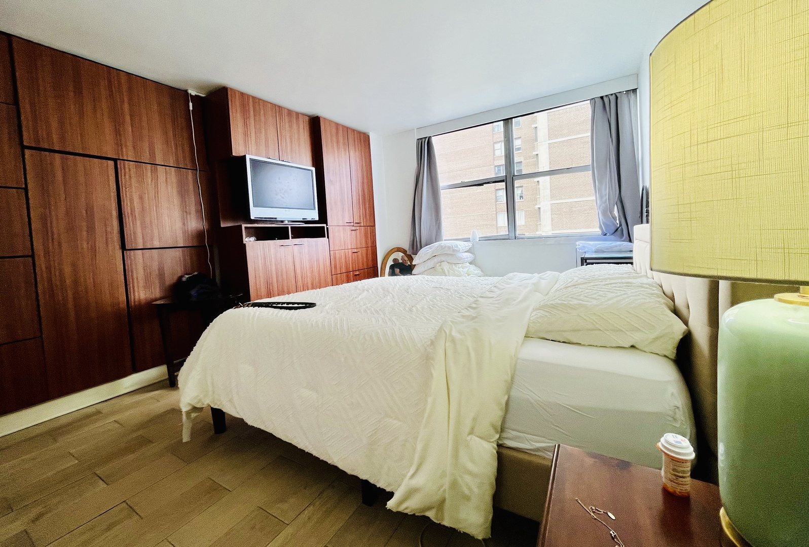 6301 North Sheridan Road, Unit 15C Chicago, IL 60660 - Photo 7 of 20