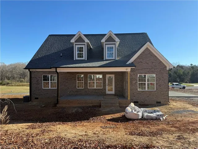 $549,500 | 2931 Reginas Way, Randleman, NC 27317