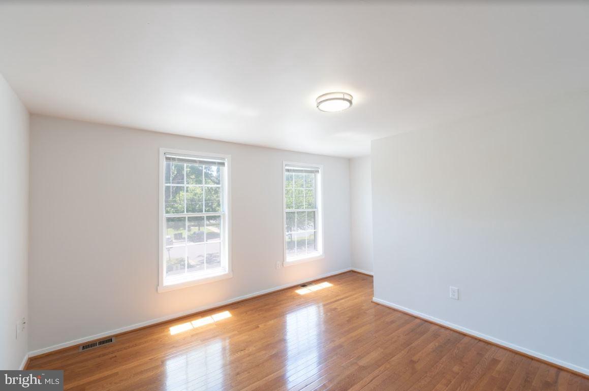 7804 Chicago Avenue Silver Spring, MD 20910 - Photo 15 of 26 Gallery Image 15