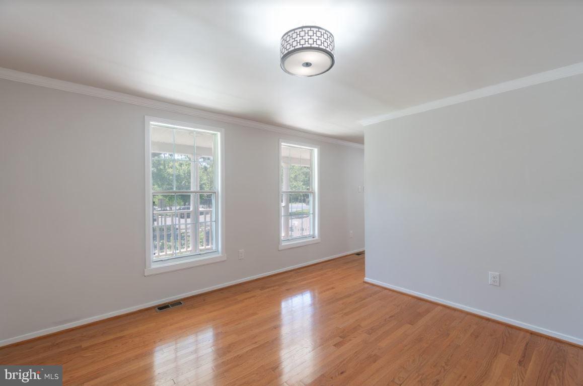 7804 Chicago Avenue Silver Spring, MD 20910 - Photo 6 of 26 Gallery Image 6