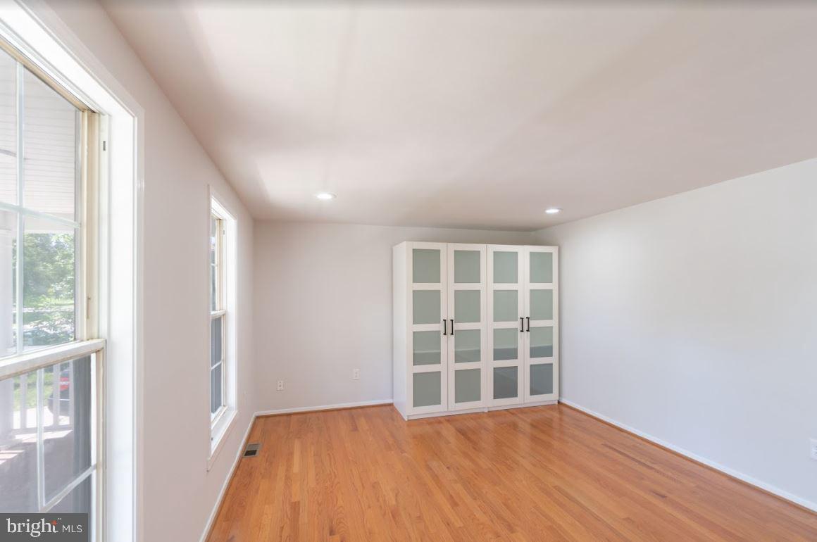 7804 Chicago Avenue Silver Spring, MD 20910 - Photo 8 of 26 Gallery Image 8