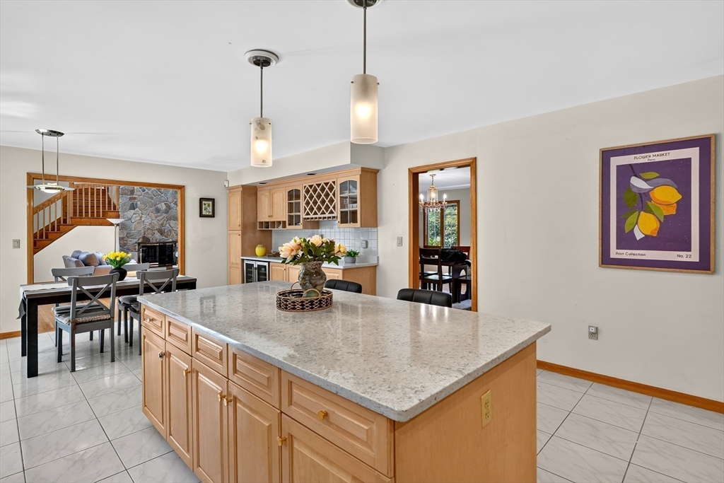 29 Page Road Weston, MA 02493 - Photo 8 of 34