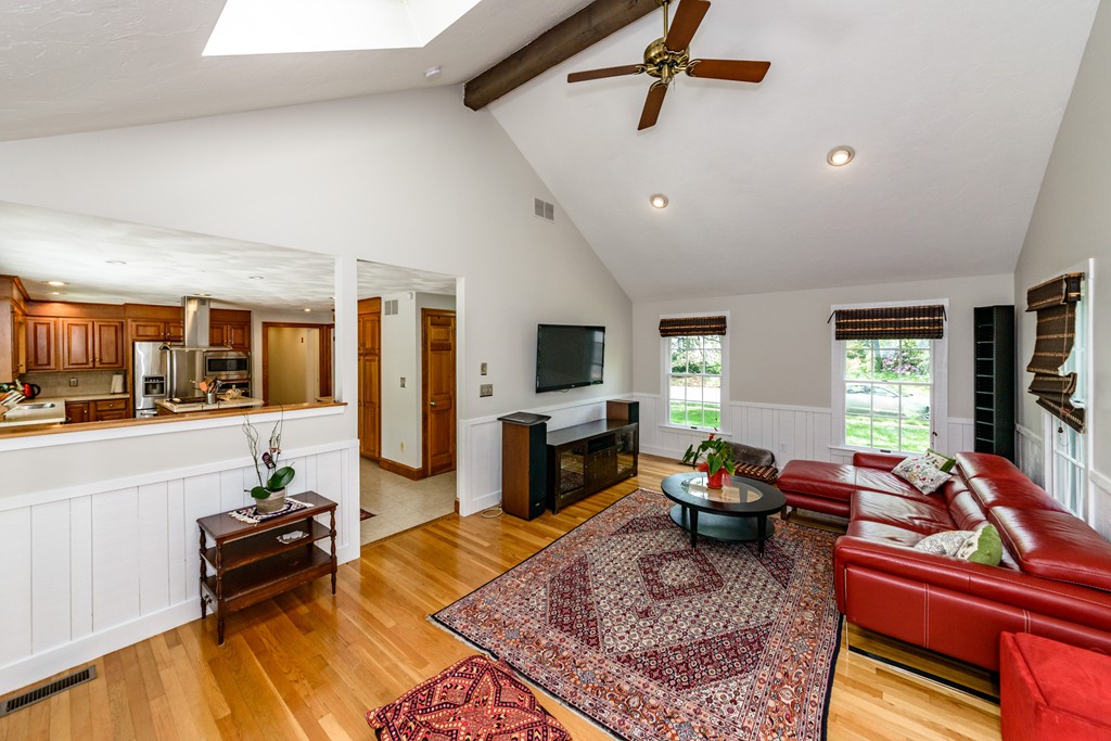 1 Solomon Pierce Road Lexington, MA 02420 - Photo 16 of 28 Gallery Image 16