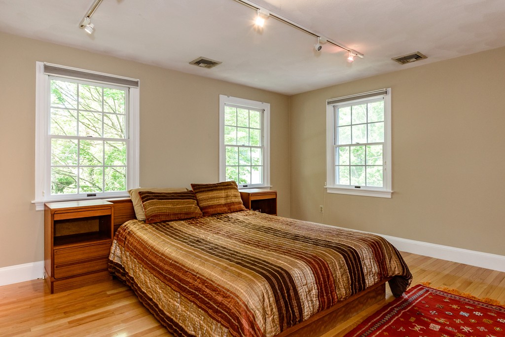 1 Solomon Pierce Road Lexington, MA 02420 - Photo 19 of 28 Gallery Image 19
