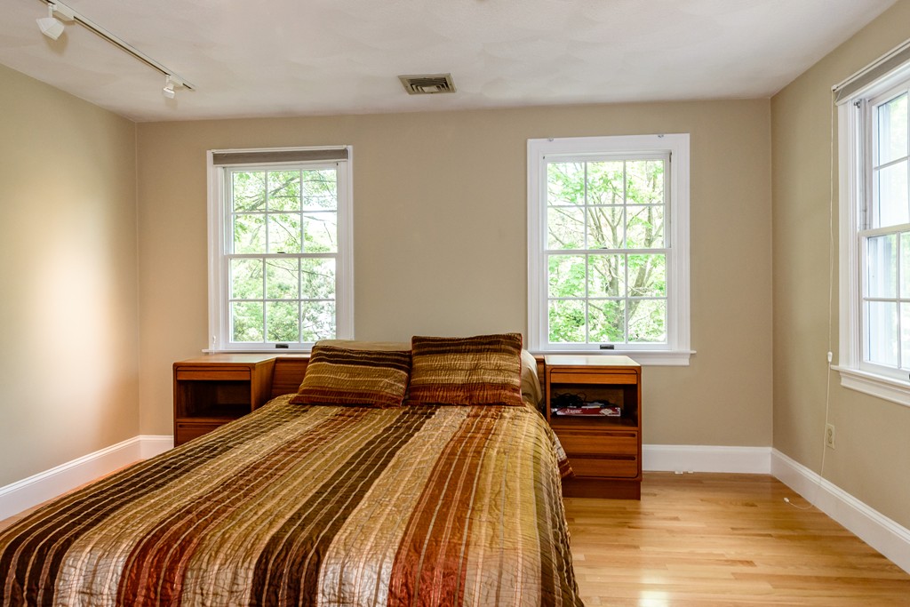 1 Solomon Pierce Road Lexington, MA 02420 - Photo 20 of 28 Gallery Image 20