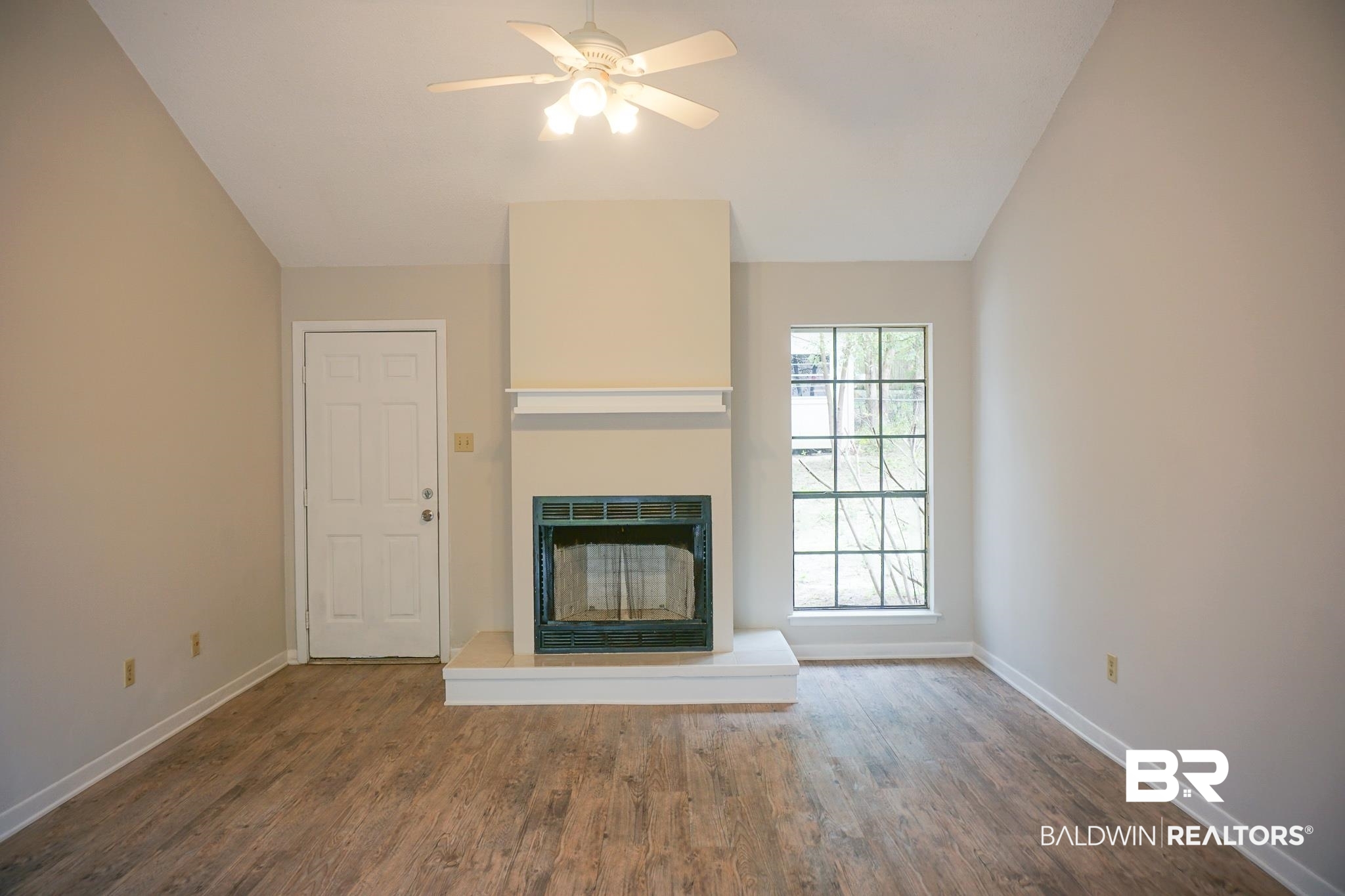 5709 Woodchase Circle West Theodore, AL 36582 - Photo 6 of 14
