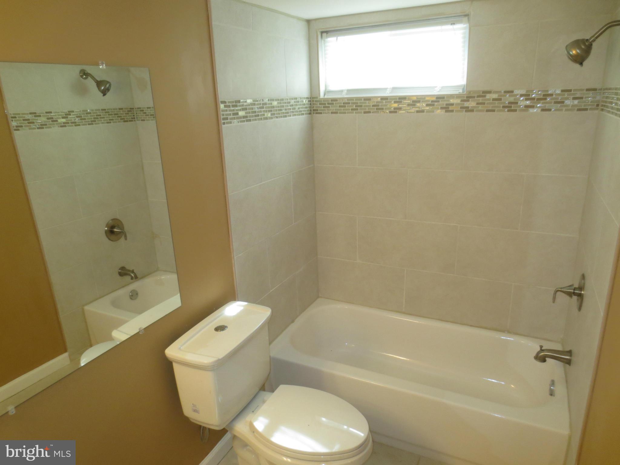 1503 Gleneagle Road Baltimore, MD 21239 - Photo 19 of 26 Custom Tilework