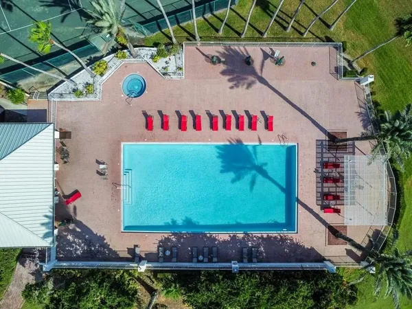 $2,245 | 8983 Wade Street, Unit 9306, Weeki Wachee, FL 34613