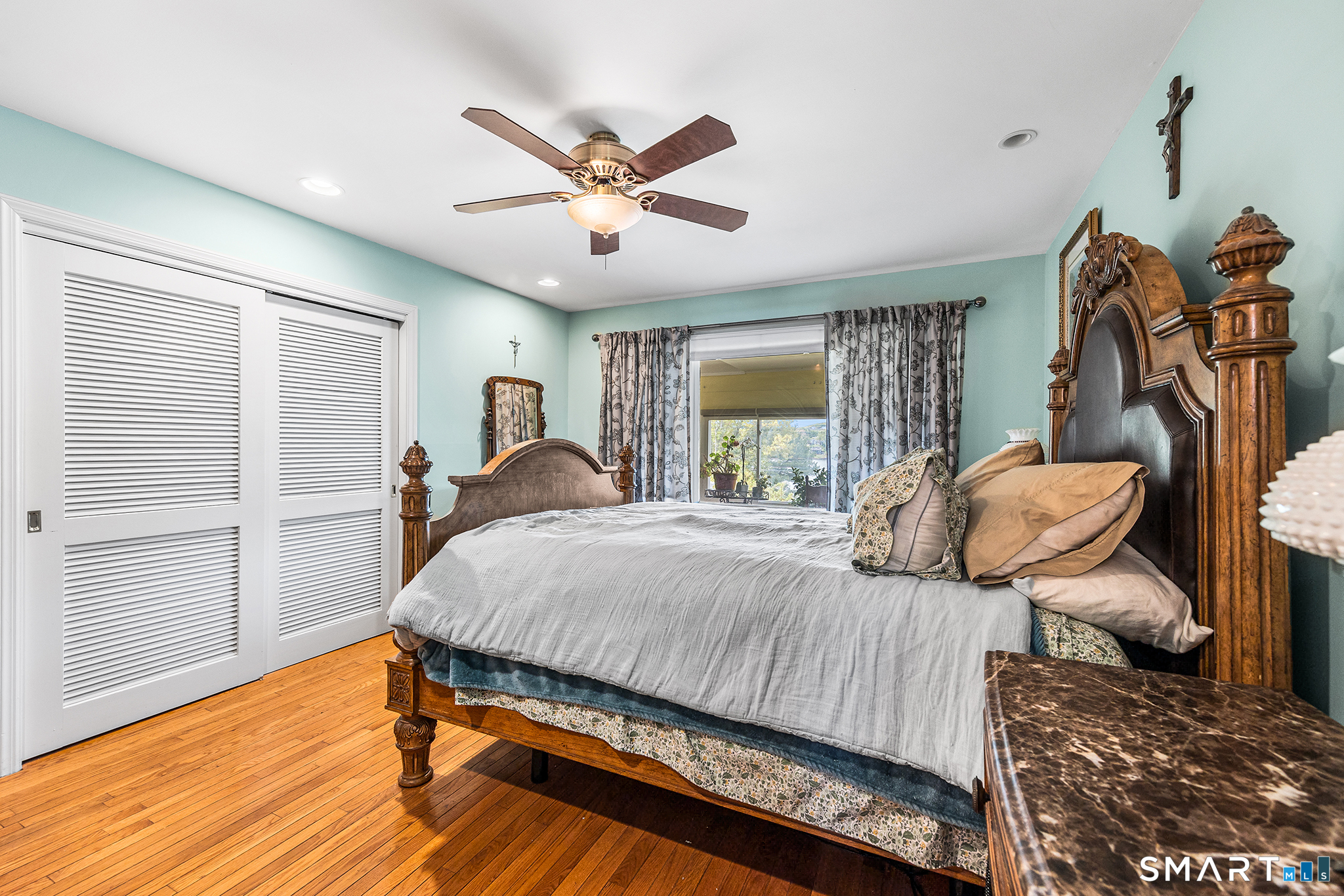 557 Candlewood Lake Road Brookfield, CT 06804 - Photo 13 of 33