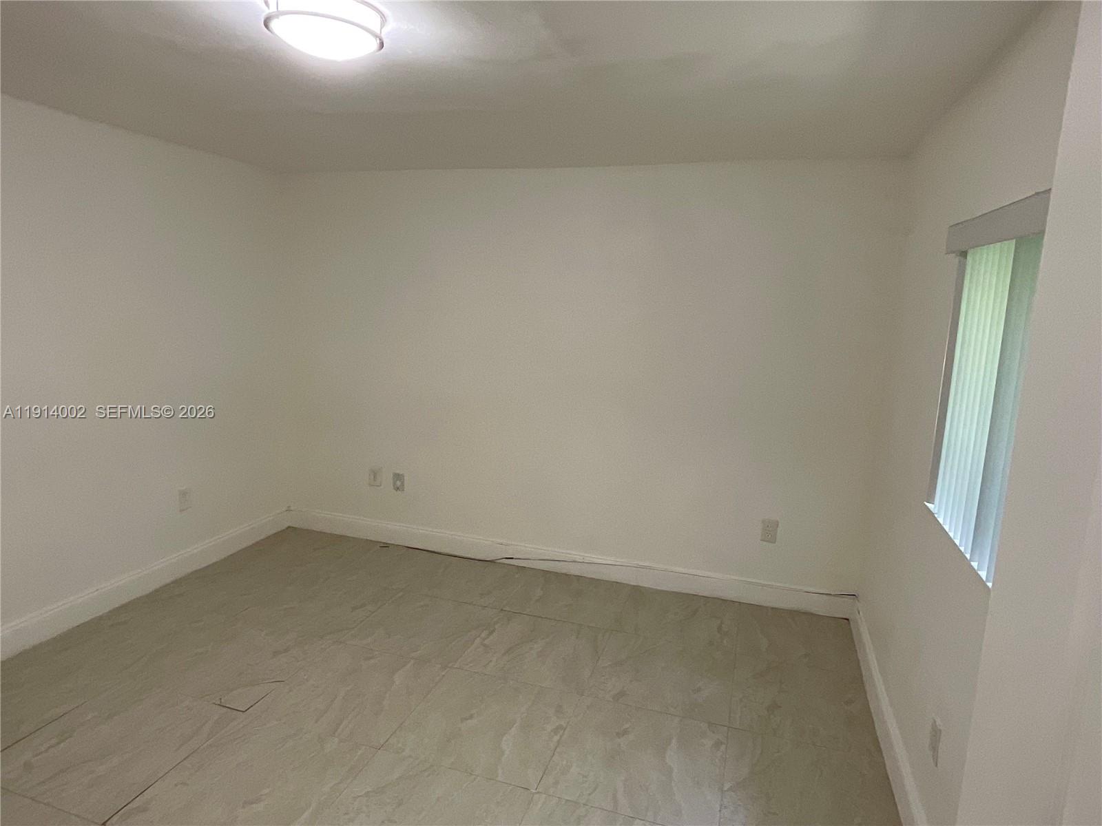 2914 Southwest 92nd Court Miami, FL 33165 - Photo 32 of 39 In law quarter