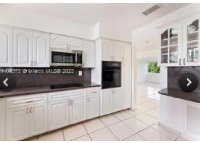 $890,000 | 2914 Southwest 92nd Court, Miami, FL 33165