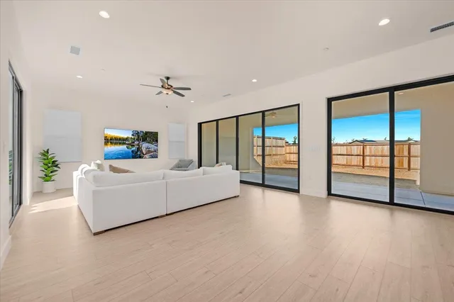 $875,000 | 1023 Beaver Pond Loop, Madera, CA 93636