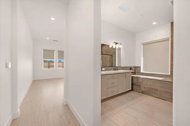 $875,000 | 1023 Beaver Pond Loop, Madera, CA 93636