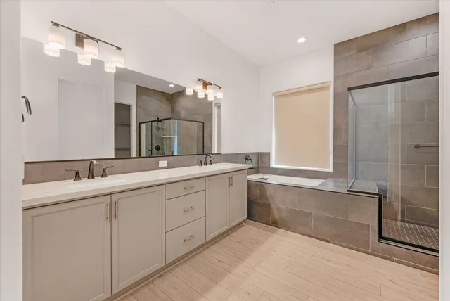 $875,000 | 1023 Beaver Pond Loop, Madera, CA 93636