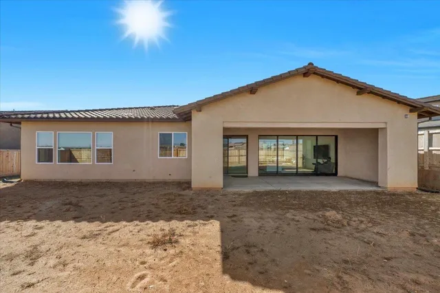 $875,000 | 1023 Beaver Pond Loop, Madera, CA 93636