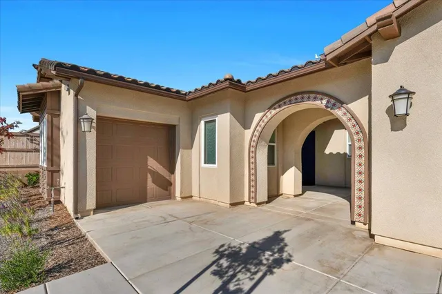 $875,000 | 1023 Beaver Pond Loop, Madera, CA 93636