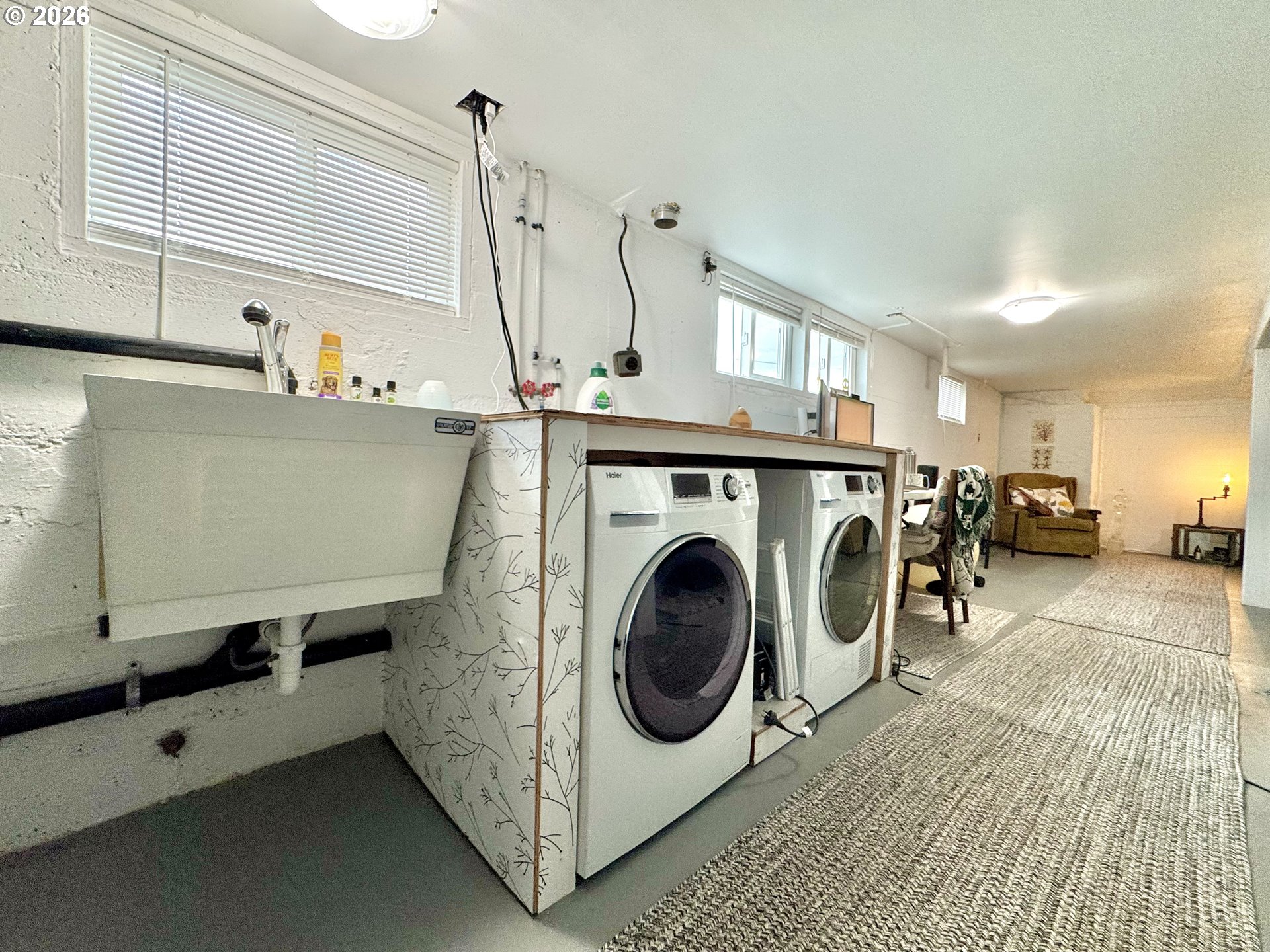 369 South 10th Street Coos Bay, OR 97420 - Photo 33 of 48