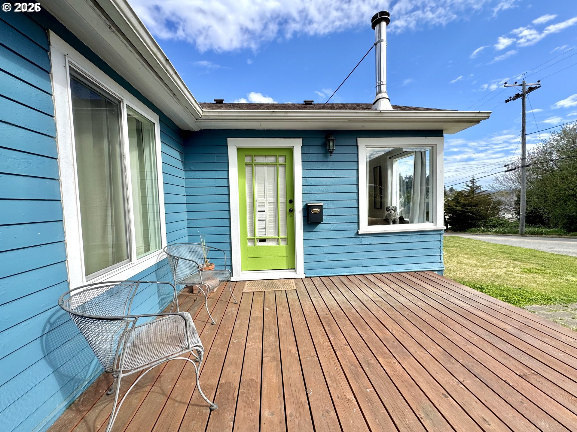 369 South 10th Street Coos Bay, OR 97420 - Photo 4 of 48