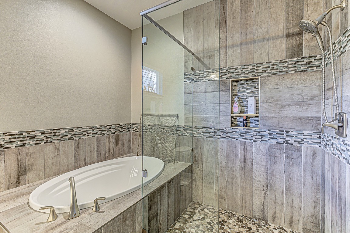4809 Bolm Road Austin, TX 78702 - Photo 23 of 29 a bathroom with shower