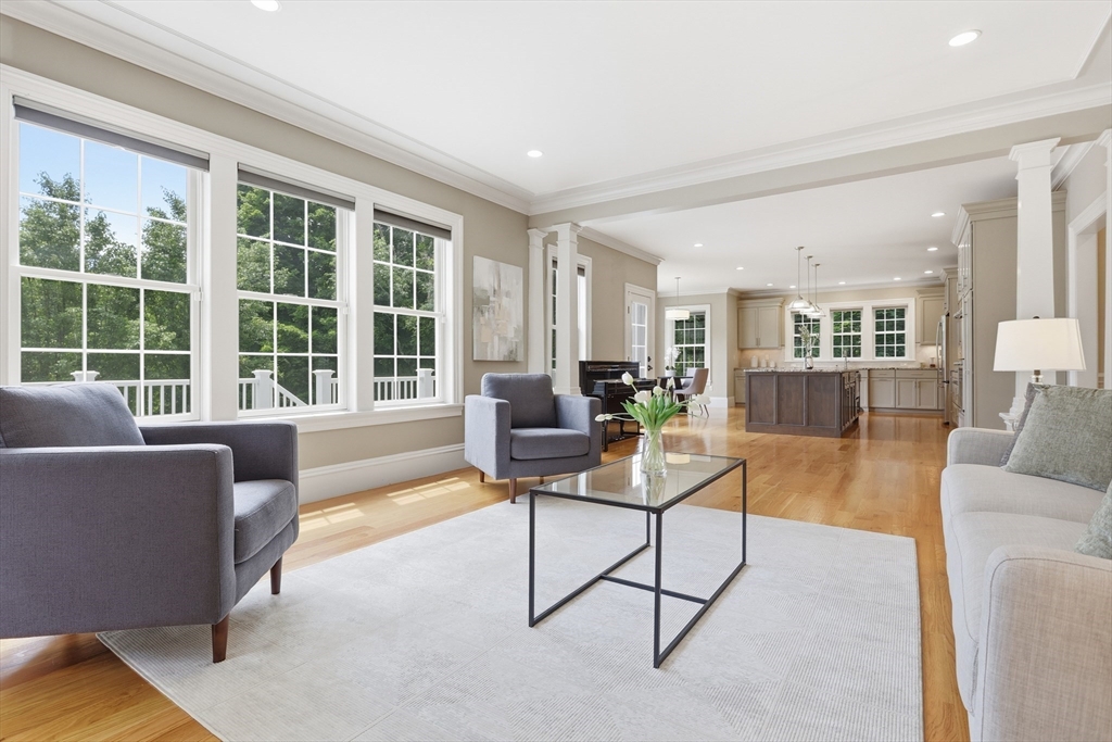 440 Concord Road Bedford, MA 01730 - Photo 9 of 42