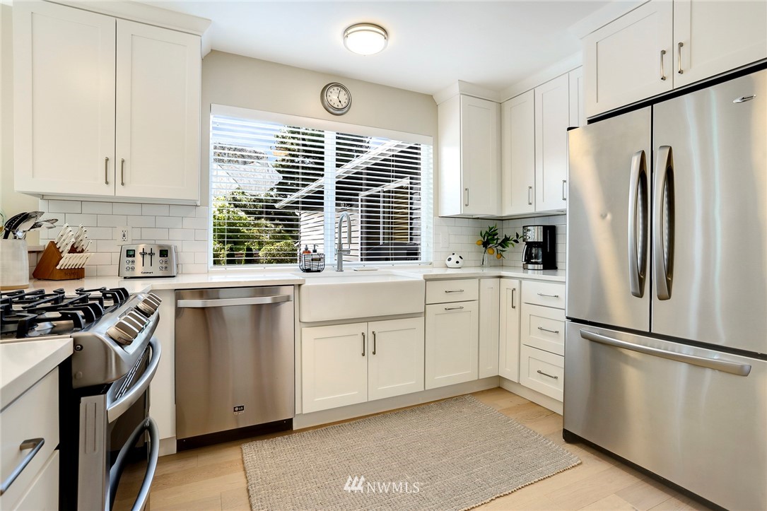 23024 13th Place West Bothell, WA 98021 - Photo 12 of 38