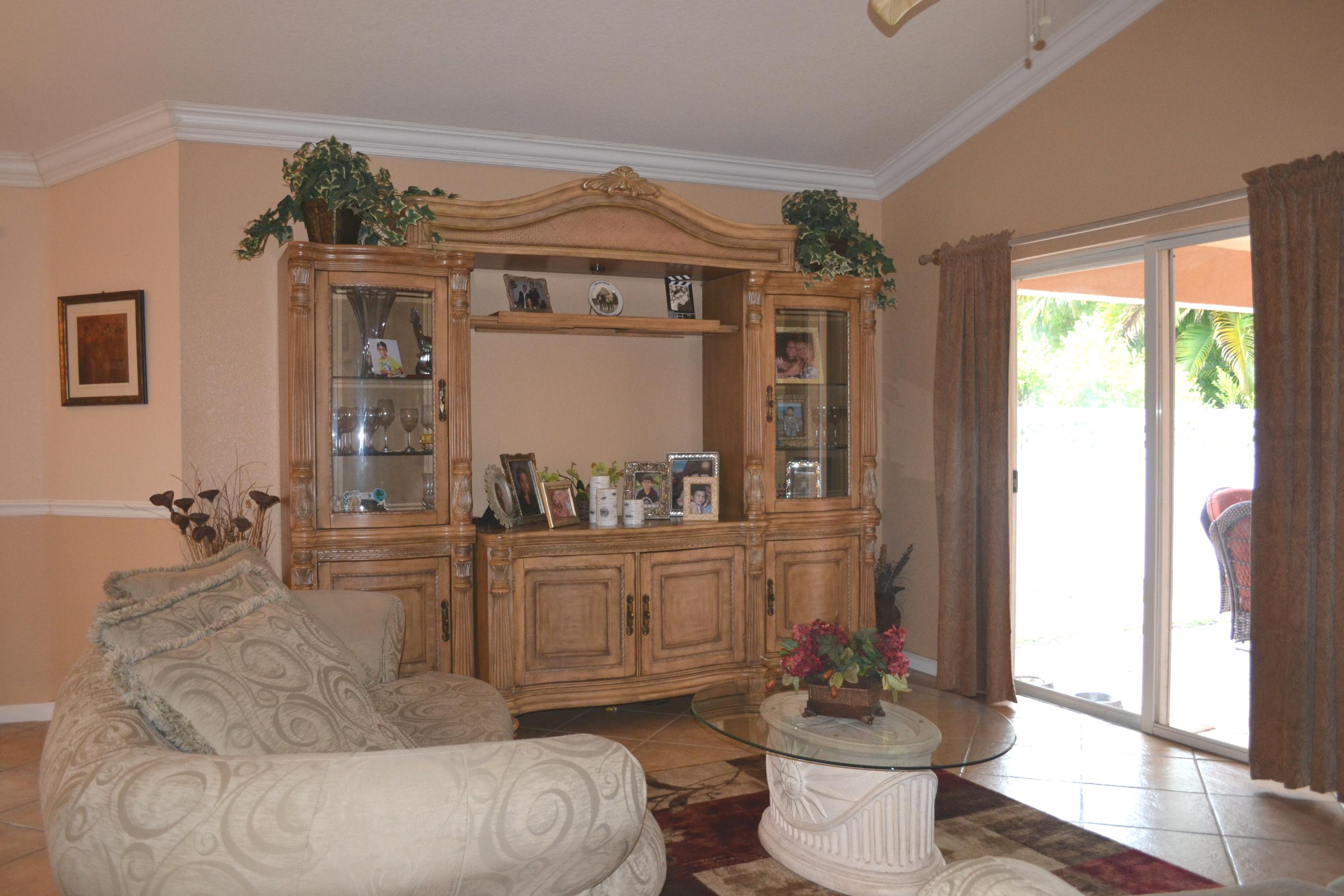 918 Pottawatomie Street Jupiter, FL 33458 - Photo 9 of 26 DSC_0348