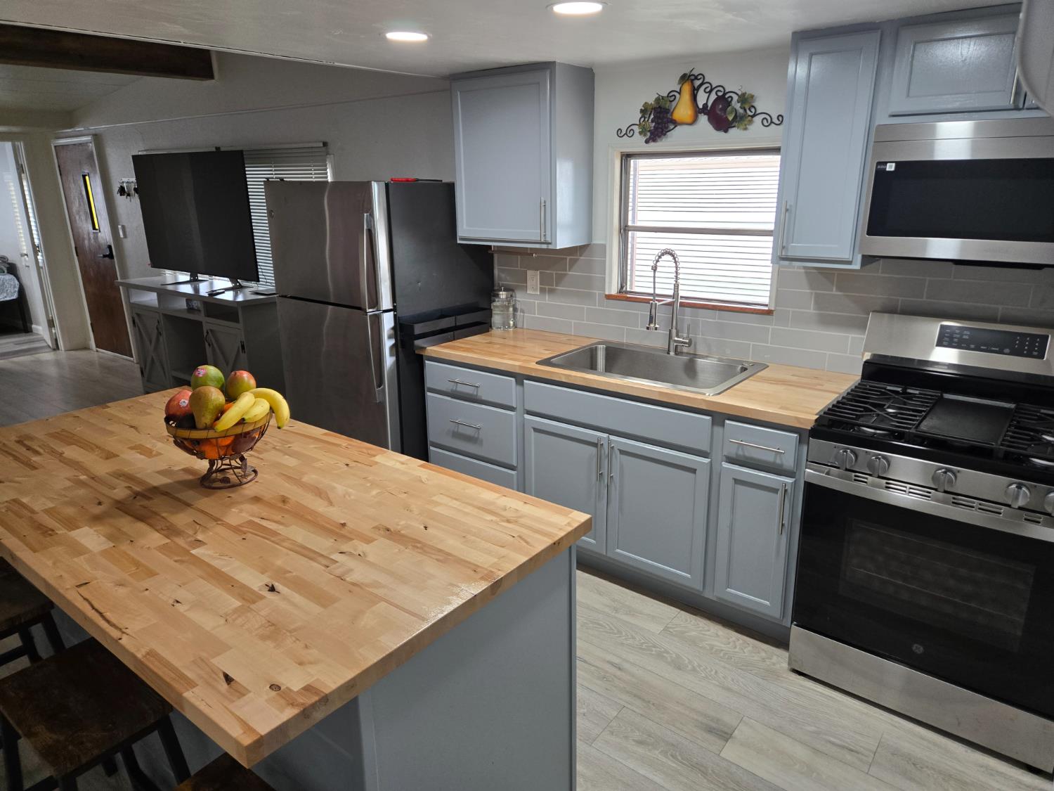 6308 Senator Lane, Unit 53 Sacramento, CA 95828 - Photo 8 of 33