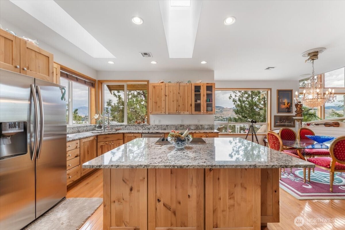 7371 Ridgeview Drive Chelan, WA 98816 - Photo 12 of 40