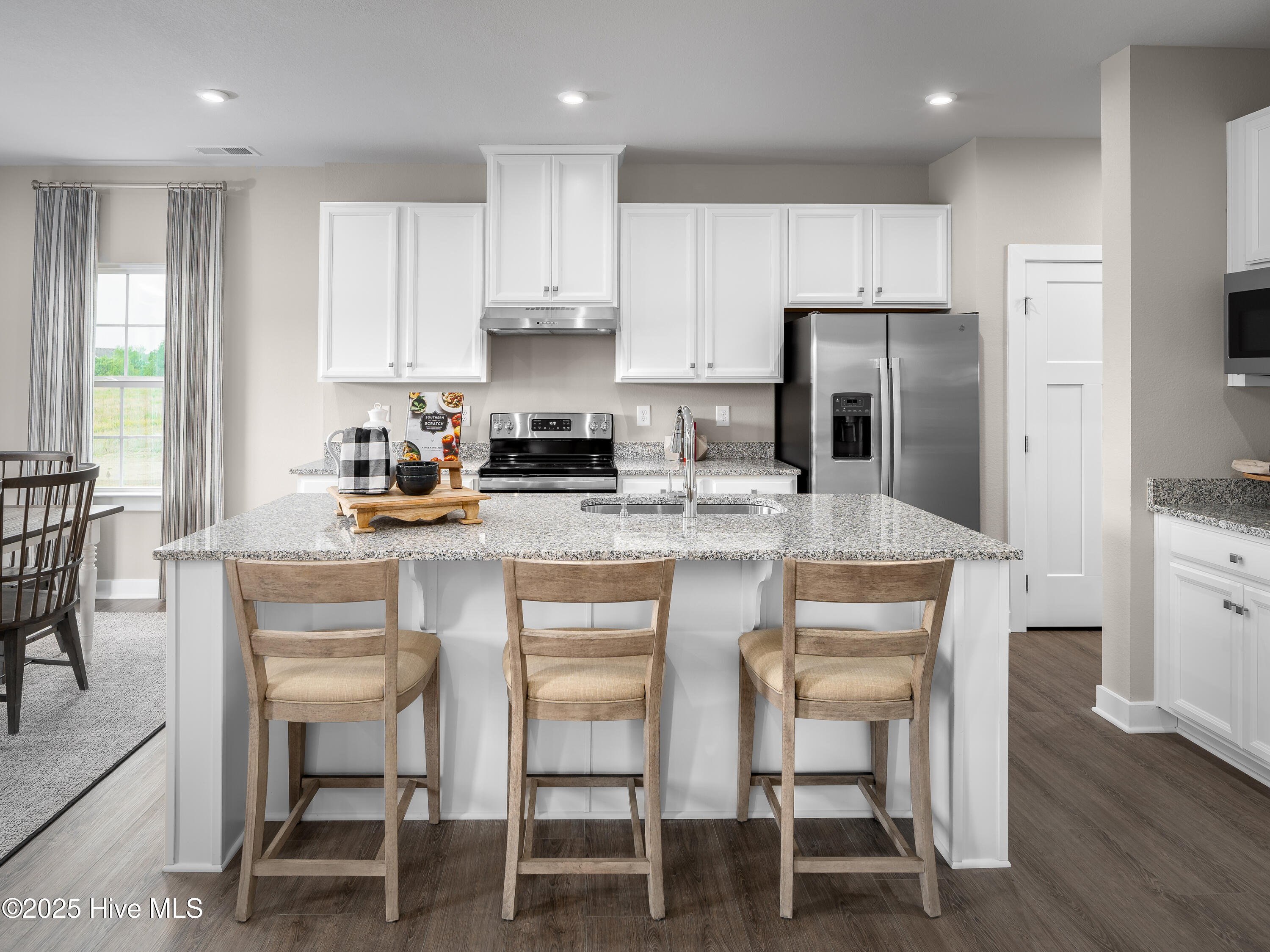 4033 Farmfield Drive Navassa, NC 28451 - Photo 4 of 35 Anderson