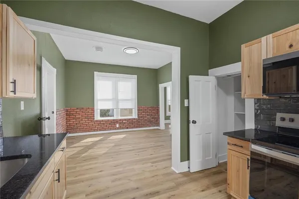 $159,900 | 3111 Lafayette Street, St. Joseph, MO 64507